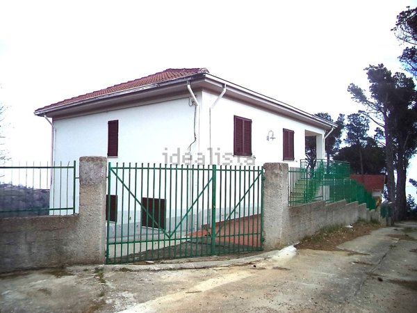 casa indipendente in vendita a Corigliano-Rossano in zona Rossano