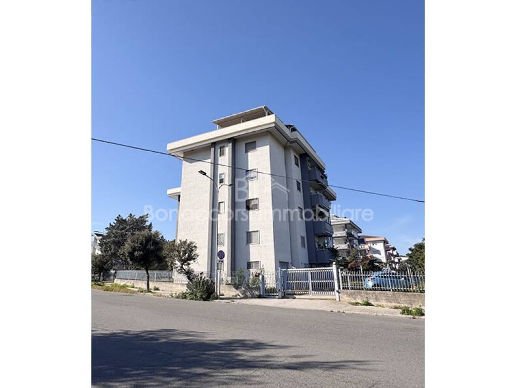 appartamento in vendita a Corigliano-Rossano in zona Rossano Stazione