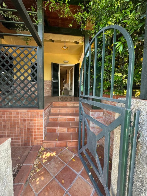 casa indipendente in vendita a Corigliano-Rossano
