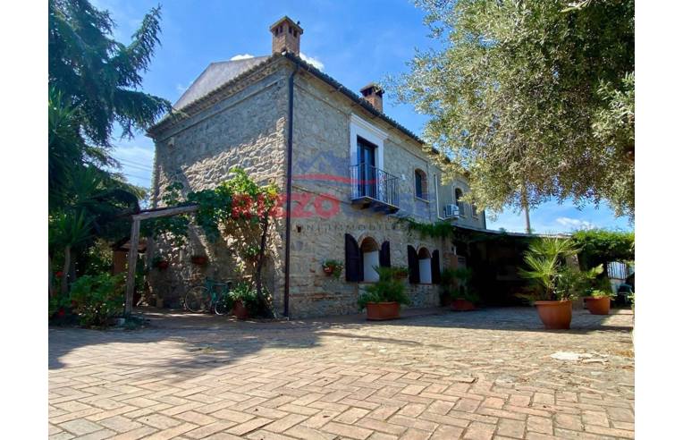 casa indipendente in vendita a Corigliano-Rossano in zona Piragineti