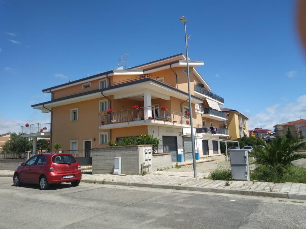 appartamento in vendita a Corigliano-Rossano in zona Fabrizio Piccolo