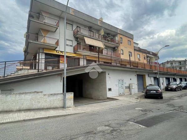 locale commerciale in vendita a Corigliano-Rossano in zona Rossano Stazione