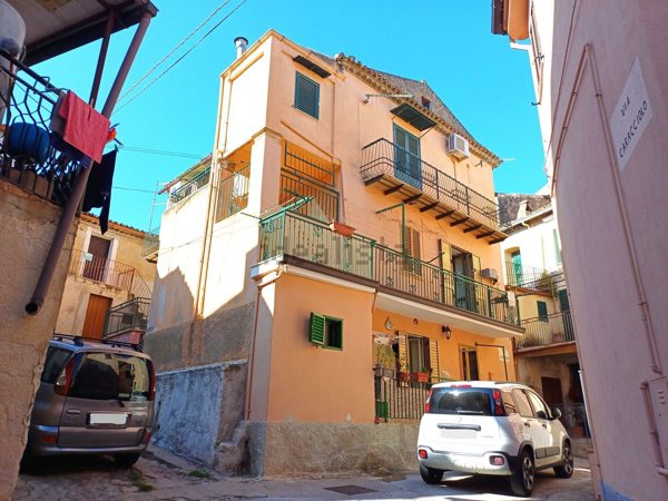 appartamento in vendita a Corigliano-Rossano in zona Rossano
