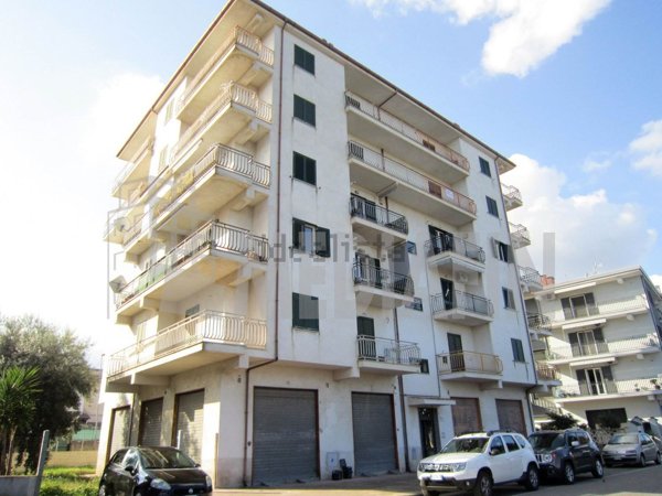 appartamento in vendita a Corigliano-Rossano in zona Rossano
