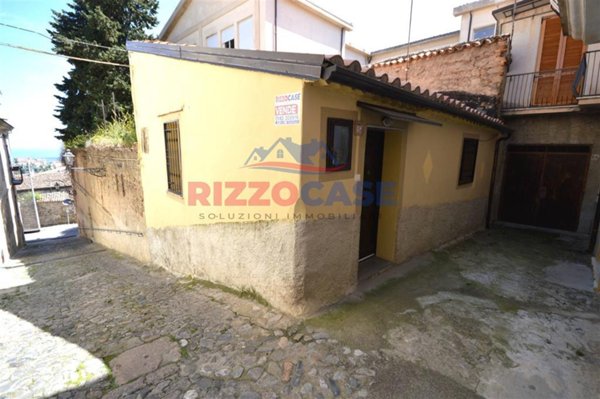 casa indipendente in vendita a Corigliano-Rossano in zona Rossano