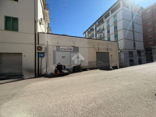locale commerciale in vendita a Corigliano-Rossano in zona Rossano Stazione