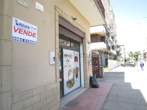 locale di sgombero in vendita a Corigliano-Rossano in zona Corigliano Calabro