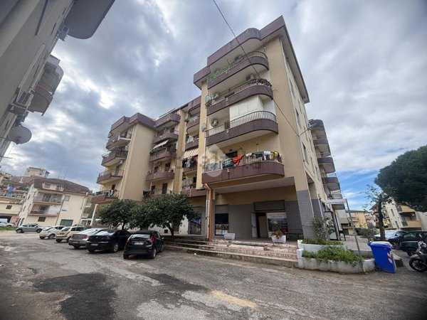 locale di sgombero in vendita a Corigliano-Rossano in zona Fabrizio Piccolo