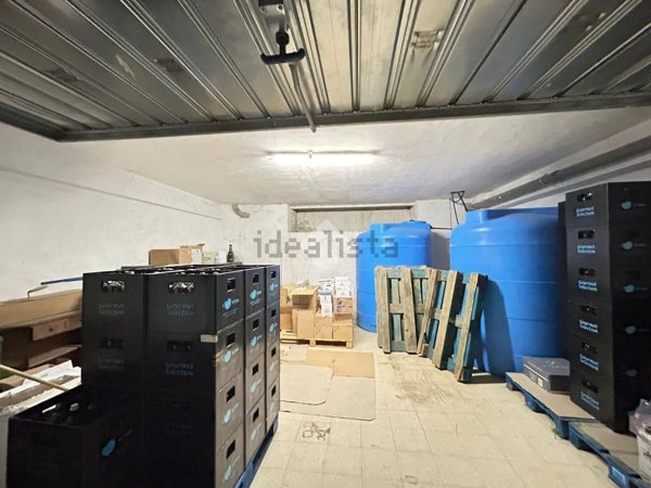 locale di sgombero in vendita a Corigliano-Rossano in zona Fabrizio Piccolo