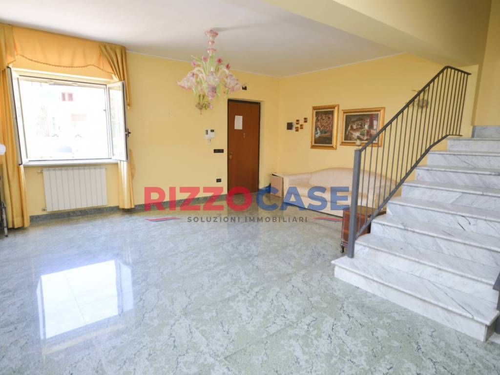 casa indipendente in vendita a Corigliano-Rossano in zona Rossano Stazione