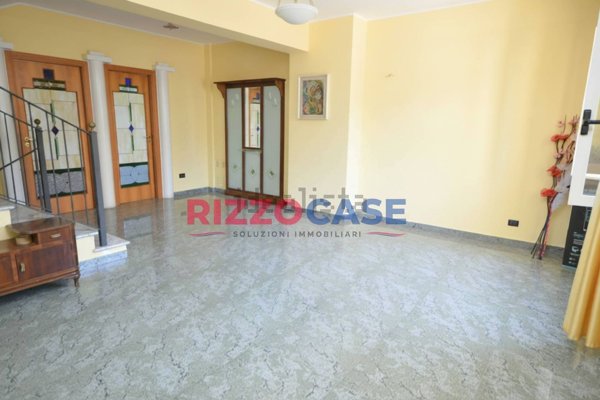 casa indipendente in vendita a Corigliano-Rossano in zona Rossano