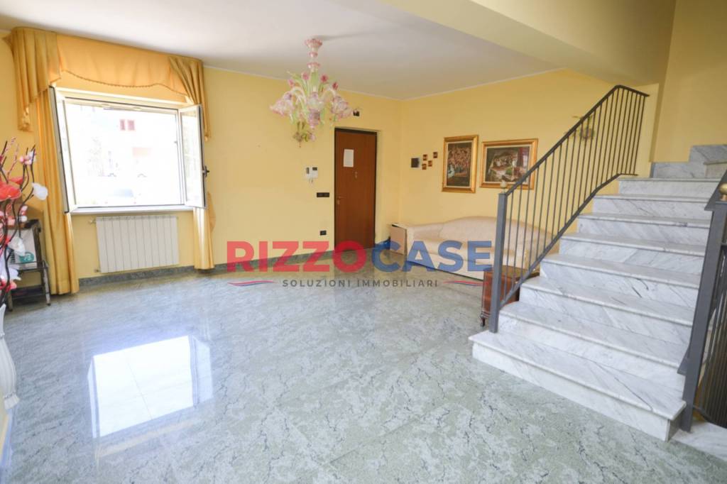 casa indipendente in vendita a Corigliano-Rossano in zona Rossano
