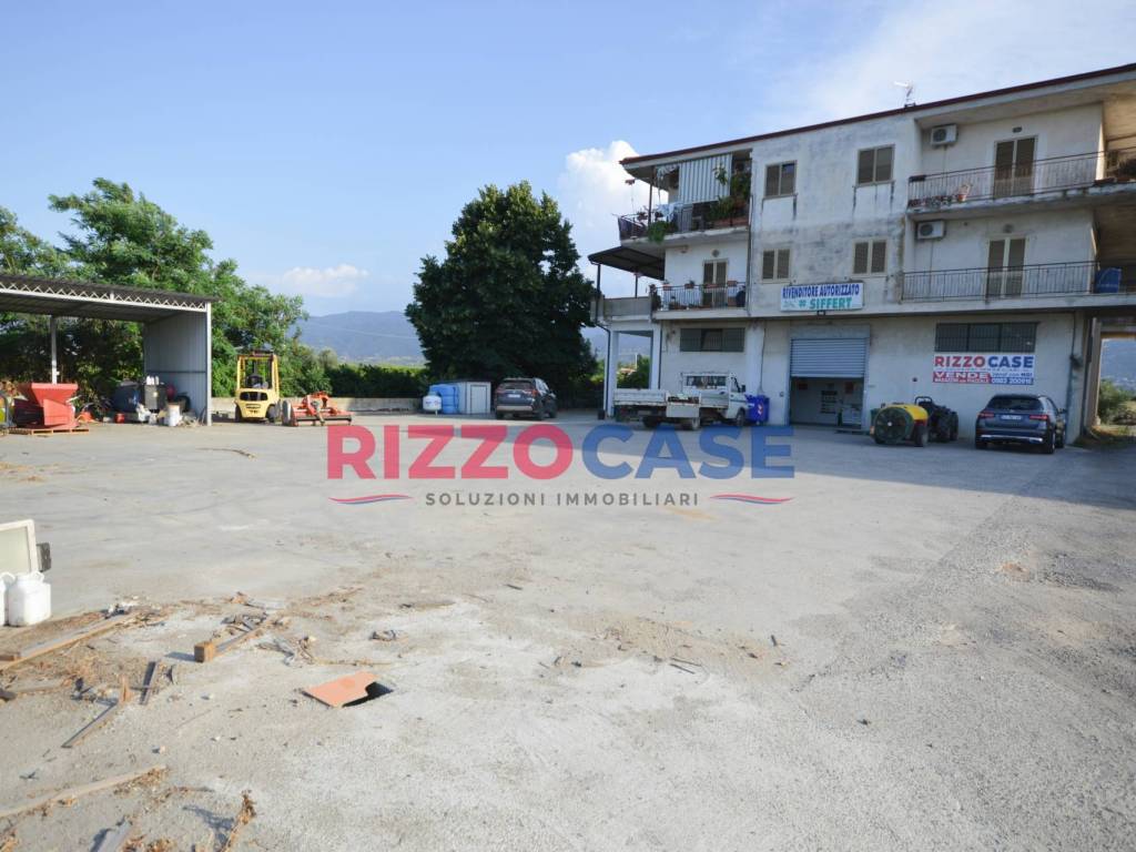 negozio in vendita a Corigliano-Rossano