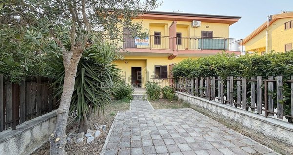 casa indipendente in vendita a Corigliano-Rossano