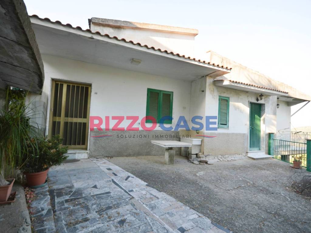 casa indipendente in vendita a Corigliano-Rossano