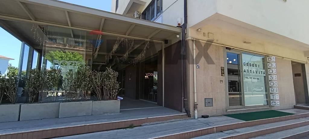 negozio in vendita a Corigliano-Rossano in zona Fabrizio Piccolo