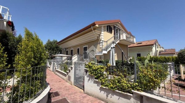appartamento in vendita a Corigliano-Rossano in zona Fabrizio Piccolo