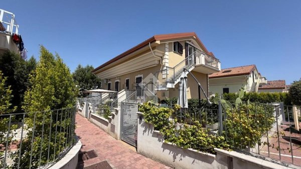 appartamento in vendita a Corigliano-Rossano in zona Fabrizio Piccolo