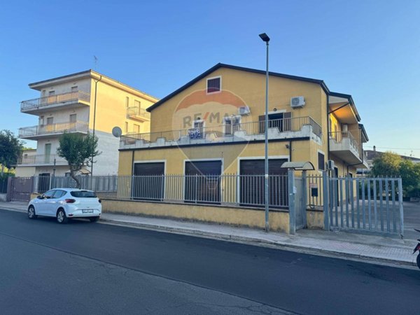 casa indipendente in vendita a Corigliano-Rossano in zona Fabrizio Piccolo