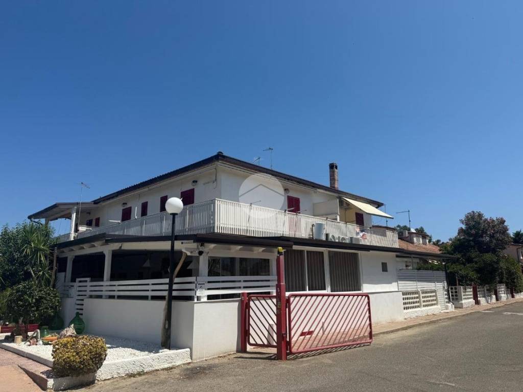 appartamento in vendita a Corigliano-Rossano in zona Fabrizio Piccolo