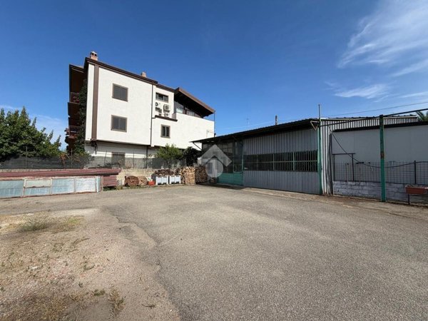 locale di sgombero in vendita a Corigliano-Rossano in zona San Nico