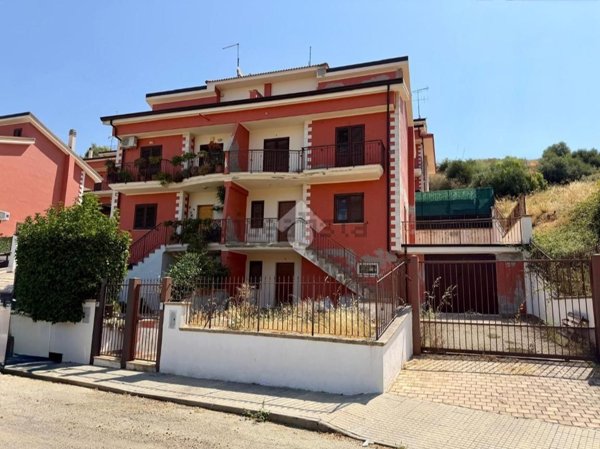 casa indipendente in vendita a Corigliano-Rossano in zona Rossano
