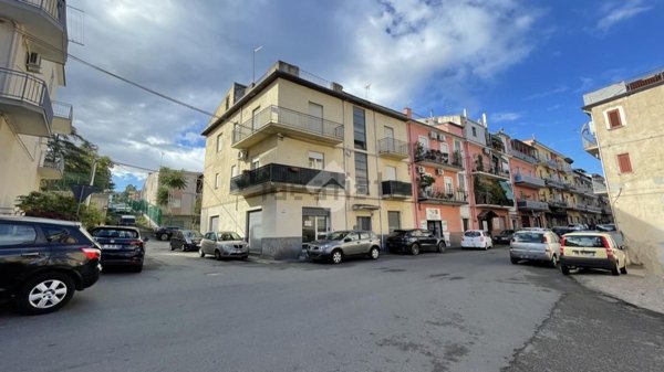locale commerciale in vendita a Corigliano-Rossano