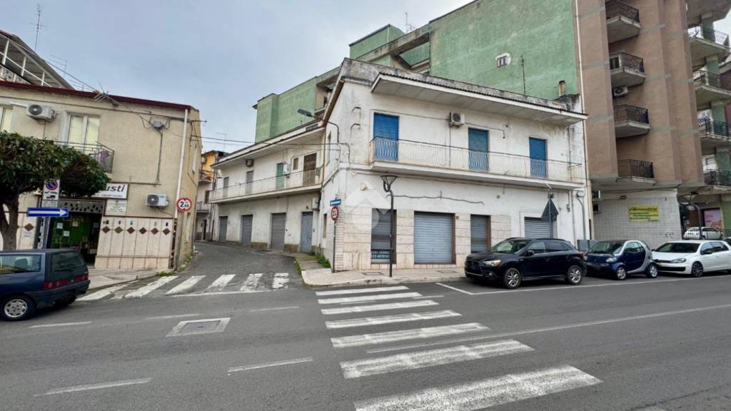 appartamento in vendita a Corigliano-Rossano in zona Rossano Stazione