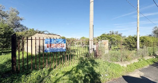 terreno agricolo in vendita a Corigliano-Rossano in zona Piragineti