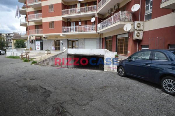 box auto in vendita a Corigliano-Rossano in zona Rossano
