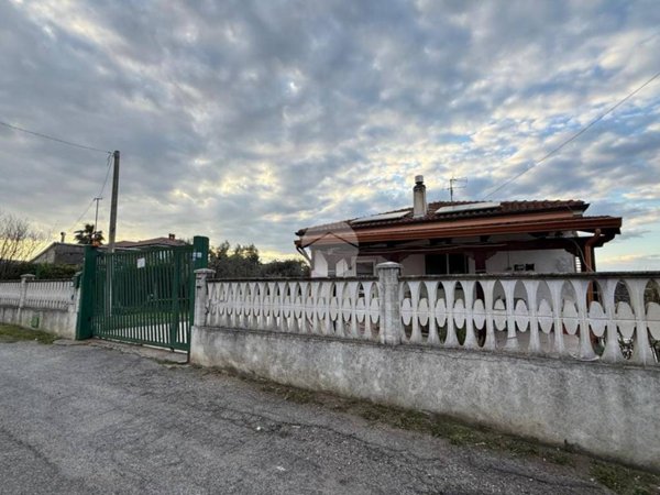 casa indipendente in vendita a Corigliano-Rossano in zona Fabrizio Piccolo