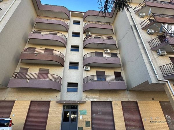 appartamento in vendita a Corigliano-Rossano in zona Fabrizio Piccolo