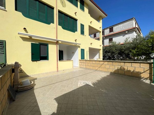 appartamento in vendita ad Amaroni