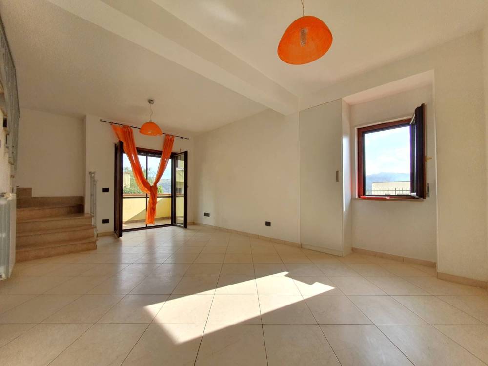 casa indipendente in vendita ad Amato