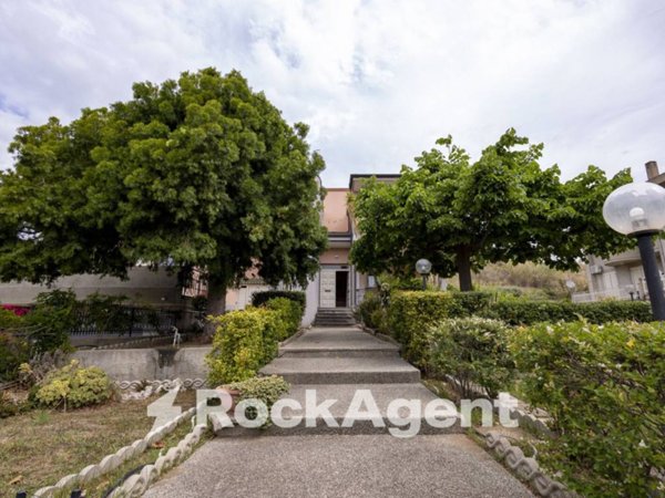 casa indipendente in vendita a Badolato