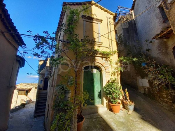 appartamento in vendita a Badolato