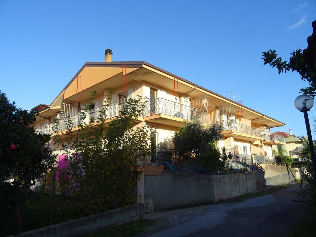 appartamento in vendita a Badolato