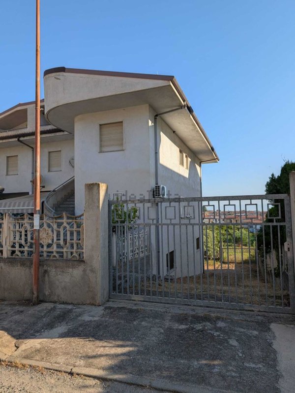 appartamento in vendita a Badolato