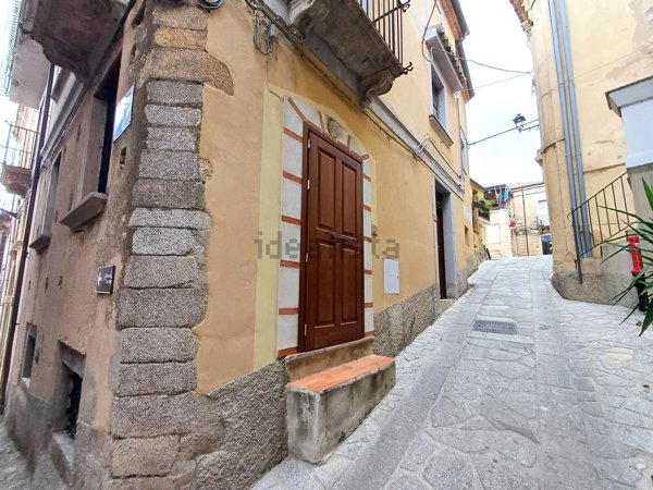 appartamento in vendita a Badolato