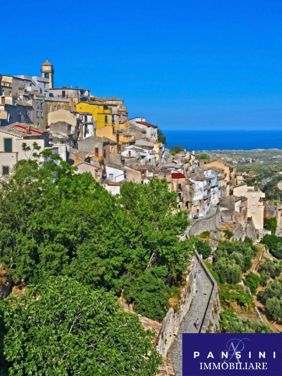 appartamento in vendita a Badolato