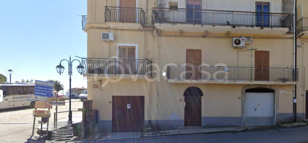 appartamento in vendita a Badolato