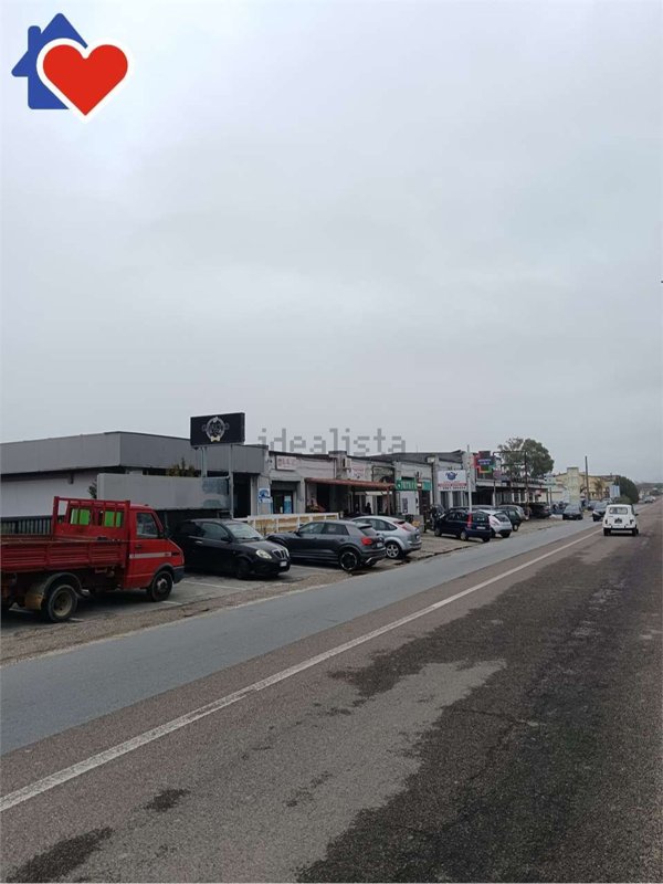 locale commerciale in vendita a Borgia