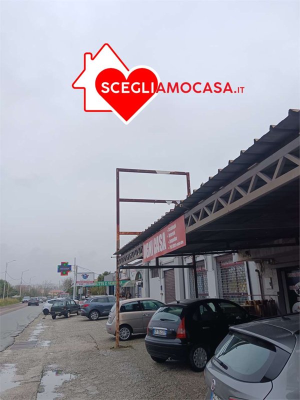 locale commerciale in vendita a Borgia