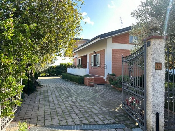 casa indipendente in vendita a Borgia