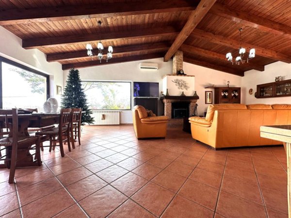 casa indipendente in vendita a Borgia