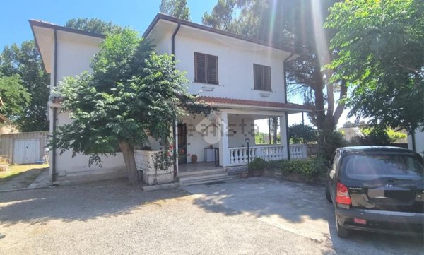 casa indipendente in vendita a Borgia