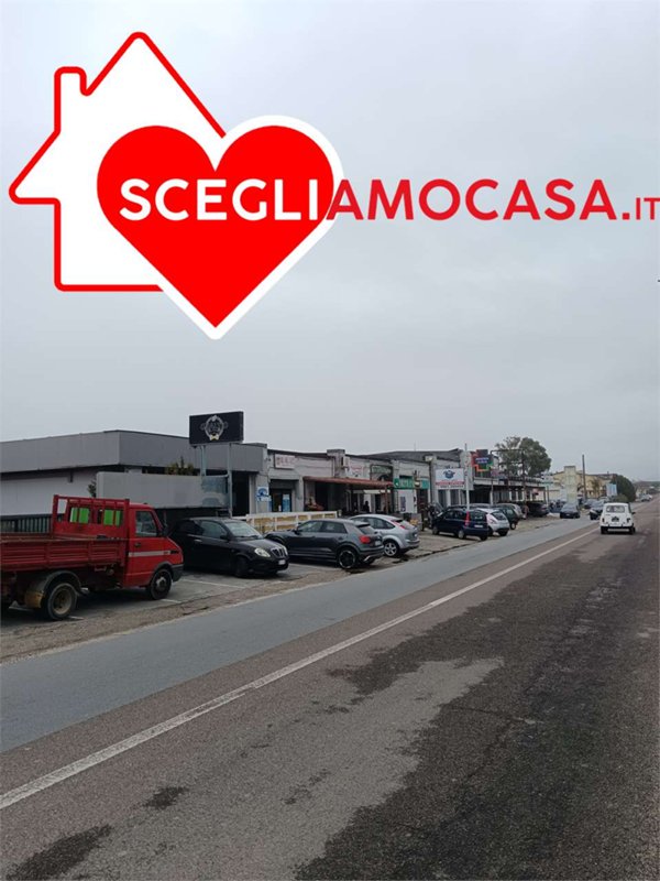 locale commerciale in vendita a Borgia