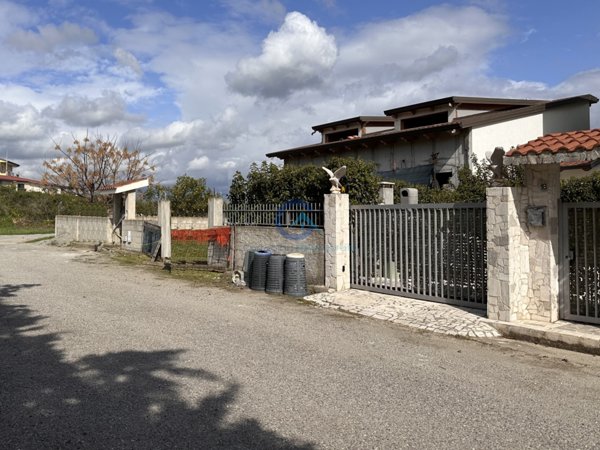 casa indipendente in vendita a Borgia