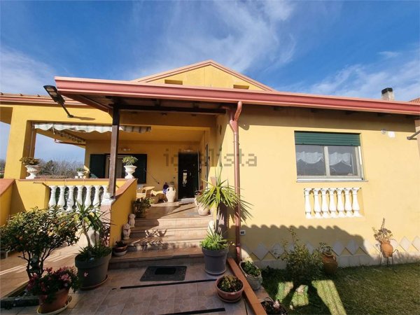 casa indipendente in vendita a Borgia