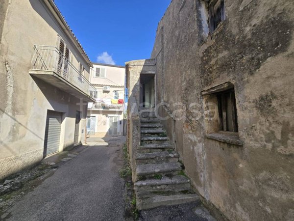 casa indipendente in vendita a Borgia